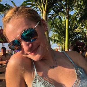 Meet your Posher, Sydney